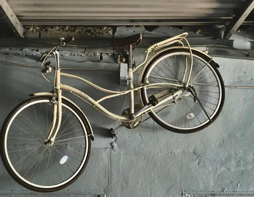 Classic comfortable cruiser bicycle in a town square